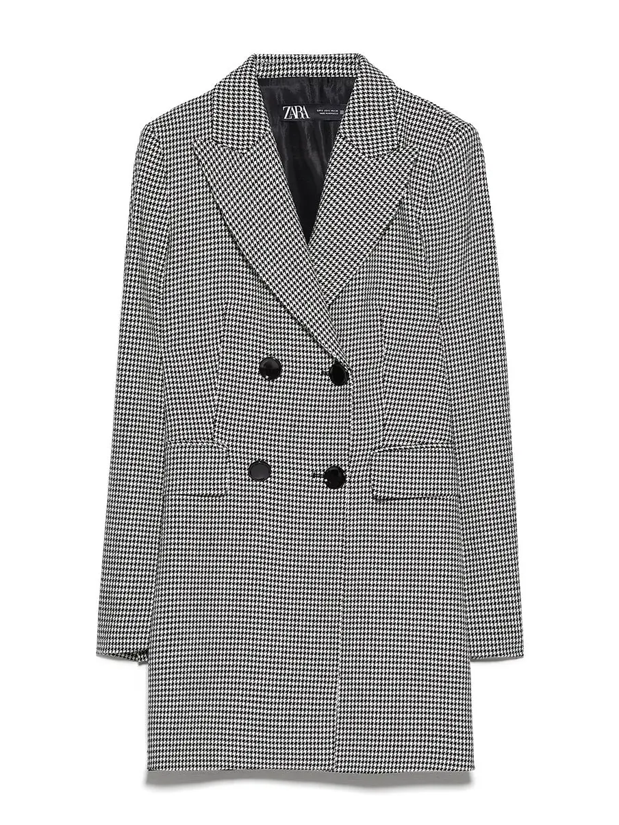 Coat detail by Chico Vina Fashion